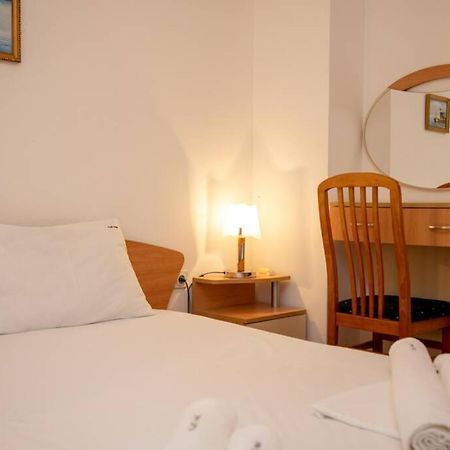 Convenient 1-Bedroom Flat Next To Harmanite Beach Sosopol Exterior foto