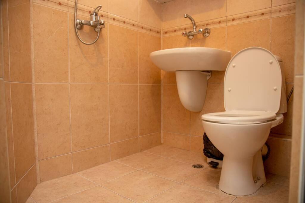 Convenient 1-Bedroom Flat Next To Harmanite Beach Sosopol Exterior foto