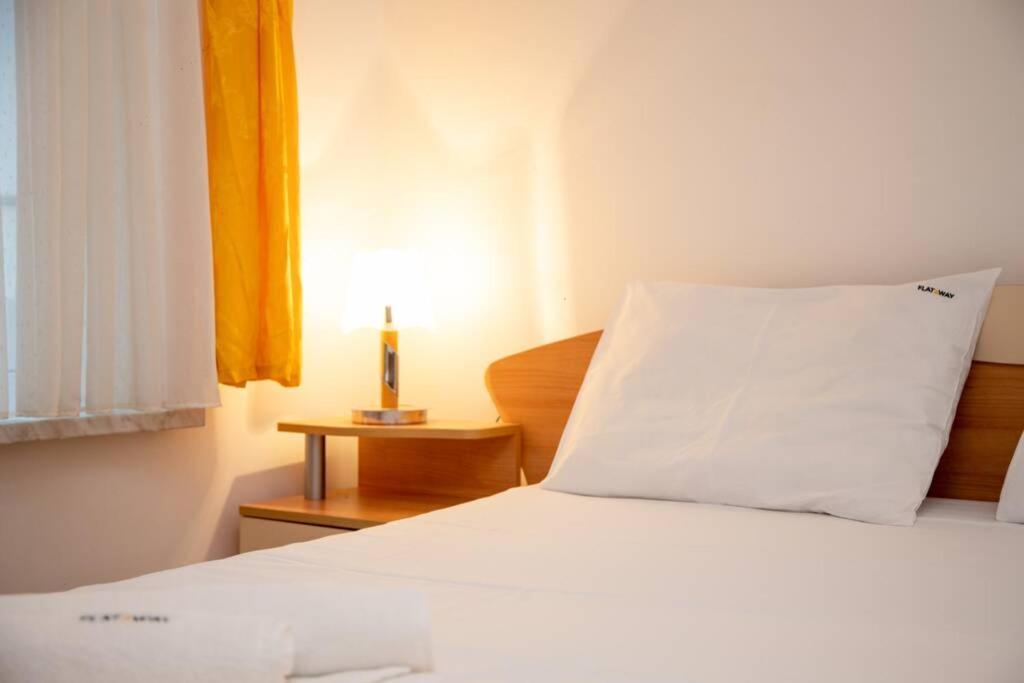 Convenient 1-Bedroom Flat Next To Harmanite Beach Sosopol Exterior foto