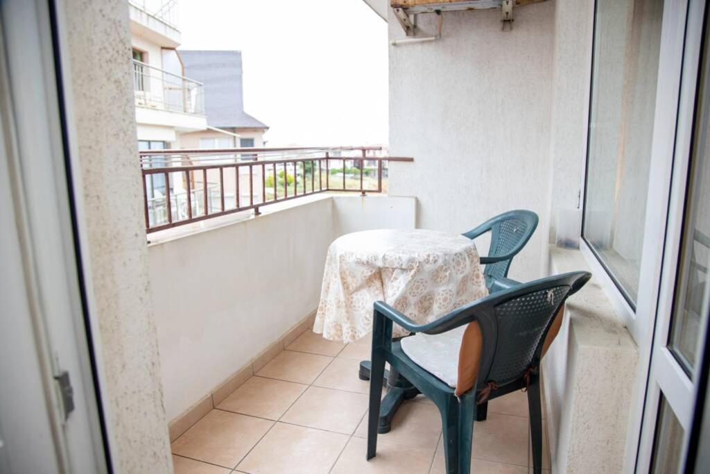 Convenient 1-Bedroom Flat Next To Harmanite Beach Sosopol Exterior foto